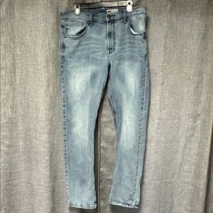 WRANGLER Men’s 34 x 30 Slim Jeans